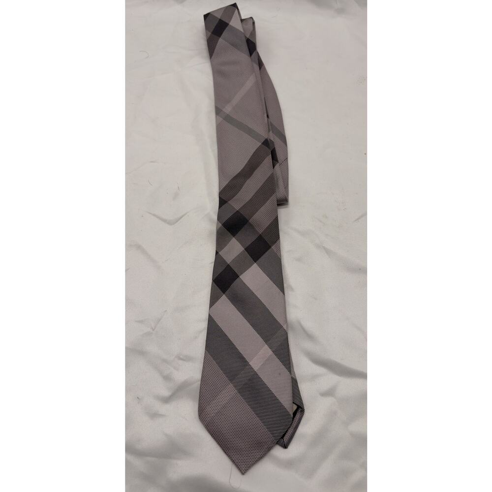 Burberry London Mens 100% Silk Tie Purple Gray Made in Italy - Picture 8 of 8